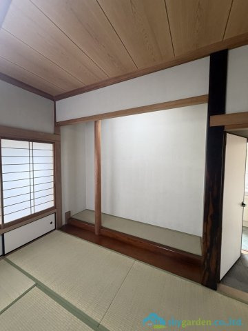 小田原市寿町4丁目　中古戸建の内装