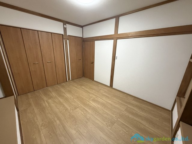 小田原市寿町4丁目　中古戸建の寝室