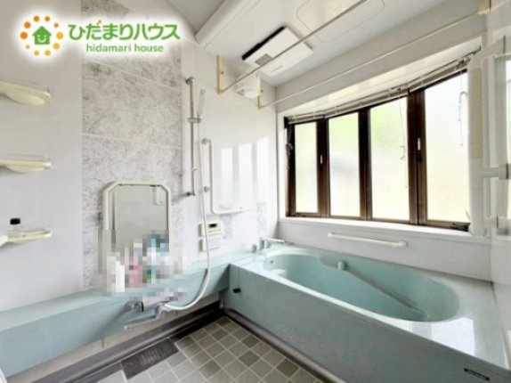 【浴室】 | 大洗町大貫町　中古戸建 | 今日も１日お疲れでした。広いお風呂で疲れを癒してください。
