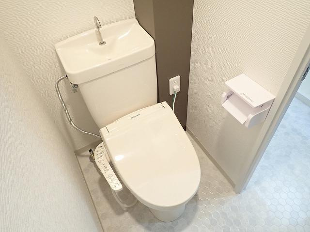 コンフォート春江A棟のトイレ