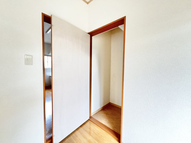 パールハイツ山崎の収納|こまごまとしたものを収納できそうですね