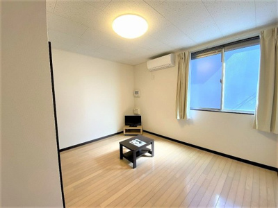 【居間・リビング】 | レオネクストリヴァーノーム | 設備・仕様は号室により異なる為、現況を優先致します。