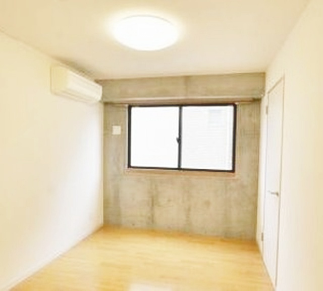 ＳＵＮＮＹＳＩＤＥ　ＫＩＢの居間・リビング|洋室のお部屋です。