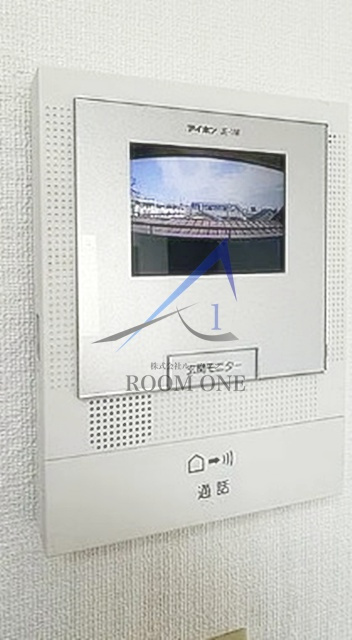メゾンマルタ氷川台のセキュリティ|モニター付きインターホンです。