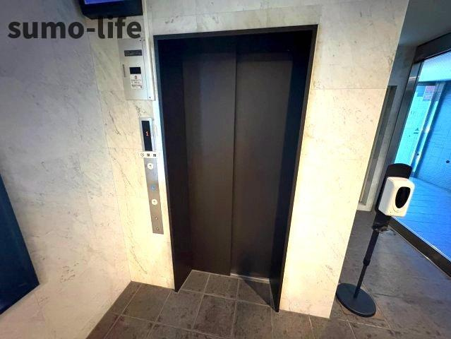 パセオ三軒寺通りのエントランス