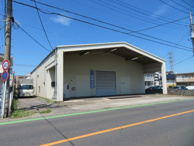 富士見市水谷１丁目の倉庫の外観