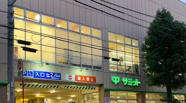 ラルゴ　アミーチェの周辺