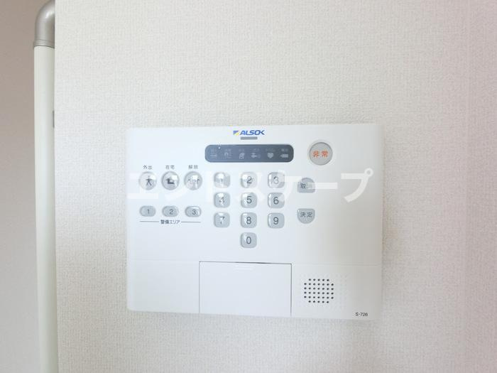 サニーフラットのセキュリティ|高崎、前橋エリアのお部屋探しはエンドスケープまで！お客様の理想お聞かせ下さい♪