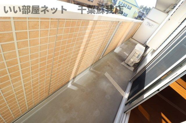 グリシーヌ　フルールのバルコニー|バルコニーからの眺めを楽しみながら食事をしませんか