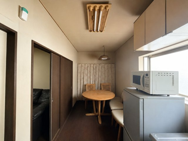 【キッチン】 | 熊谷市池上　中古戸建 | ※掲載写真は一部AI画像加工により、家具・家財等を削除しております。現況と異なる場合は現況を優先とします。
