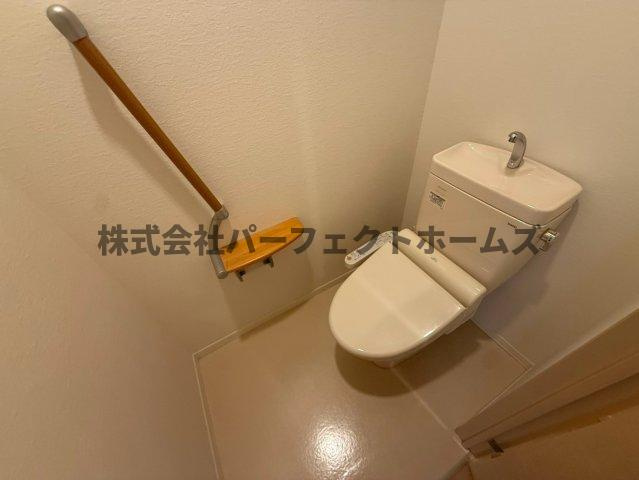 シャーメゾンcalaのトイレ|落ち着いた色調のトイレです