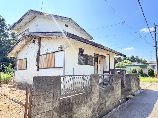 牛久市小坂町中古戸建の外観