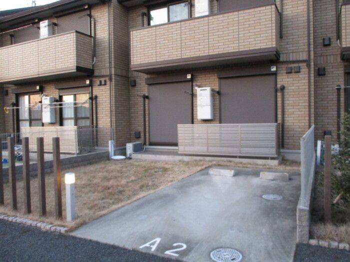 イーグレット　Aの駐車場