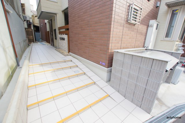 エストドミール野田　仲介手数料無料のエントランス