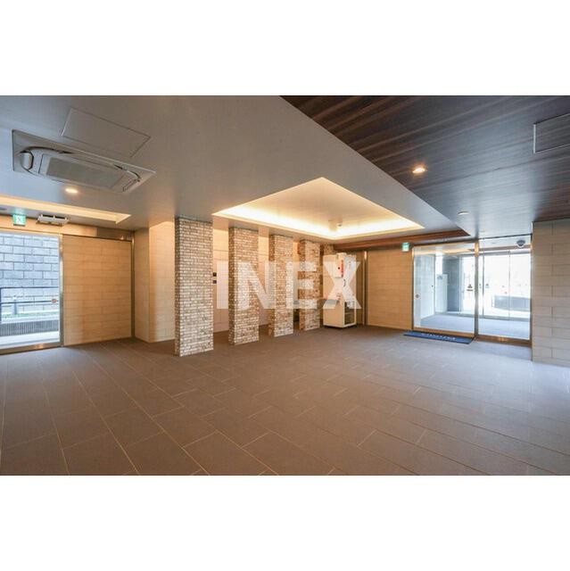 横浜市神奈川区神之木台の賃貸マンションのロビー