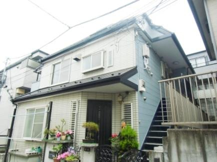 市川様方の外観