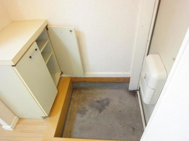 フェリース中原の玄関