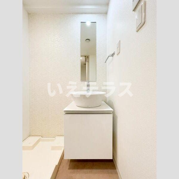 S-RESIDENCE神戸磯上通の洗面所