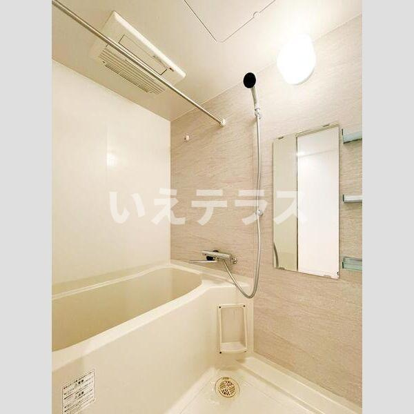 S-RESIDENCE神戸磯上通の浴室