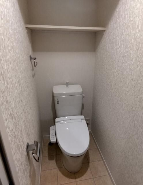 ゼルコーバのトイレ