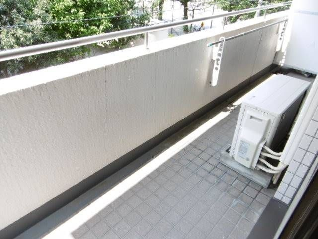 ラ・ネージュ小石川のバルコニー