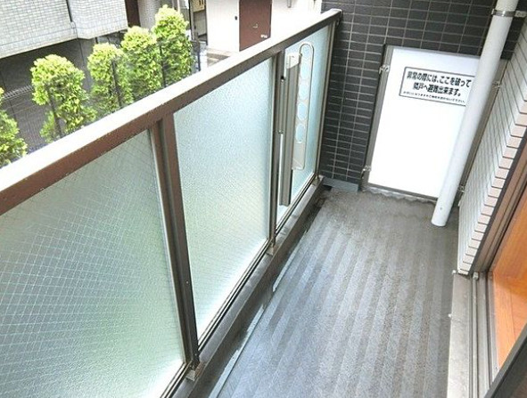 ＬＵＭＥＥＤ飯田橋のバルコニー