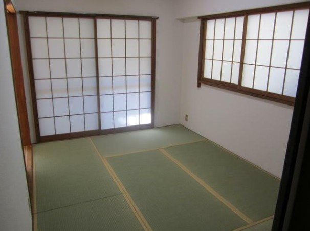 ドミール近松の寝室