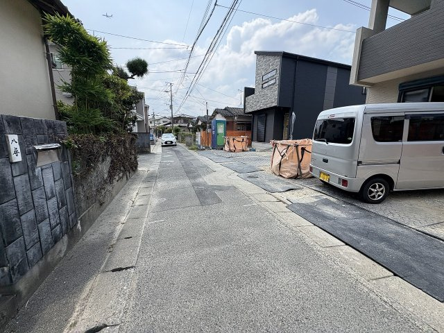 【その他】 | 福岡市南区曰佐3丁目　2号棟（全4棟）【仲介手数料無料・0円】 | 現地写真。前面道路です。