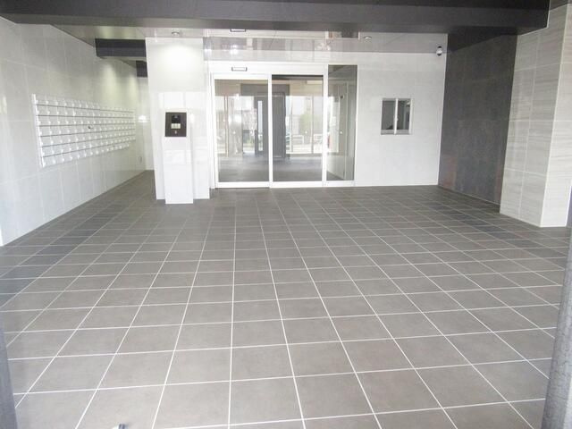 ＧＥＮＯＶＩＡ西川口Ⅱのエントランス