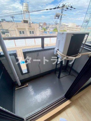 大阪市淀川区西三国３丁目の賃貸マンションのバルコニー|参考写真