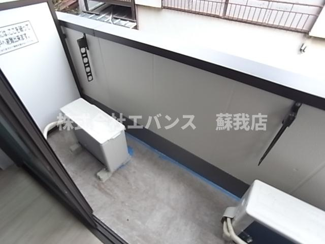 【バルコニー】 | テリアズ港町 | 外からの目が気にならないバルコニーで洗濯物が干せます