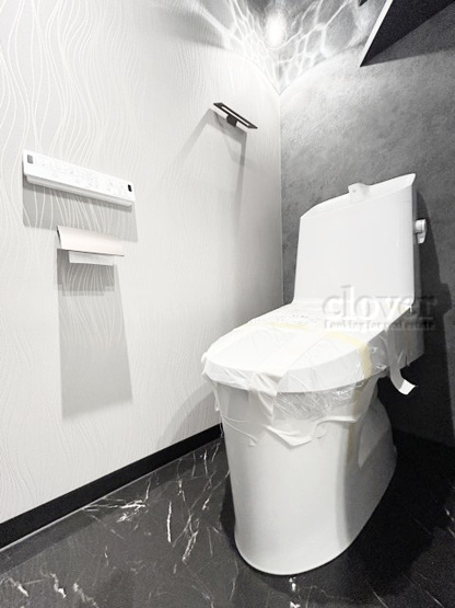 【トイレ】 | マンションヴィップ四谷 | トイレはもともと個人の領域である自宅の中でも、最もプライベートな空間です。だからこそ、ほしい「落ち着き」がここにあります。～即日のご見学可能～　お問合せはお気軽にどうぞ。
