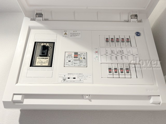 【発電・温水設備】 | マンションヴィップ四谷 | 分電盤