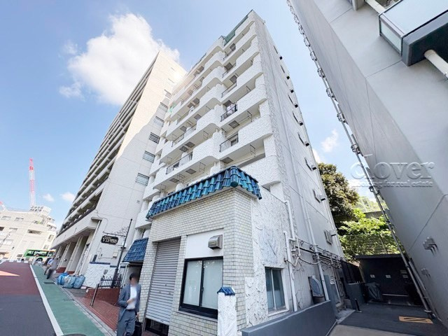 【外観】 | マンションヴィップ四谷 | 手入れの行き届いた外壁やエントランスなど、「見ればわかる」レベルで清潔感を保ったマンションです。築年数を感じさせない姿で皆様をお出迎えします。～即日のご見学可能～　お問合せはお気軽にどうぞ。