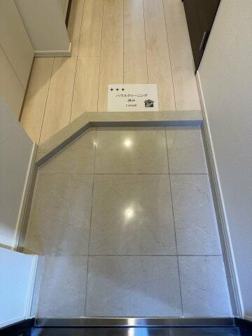 リライア西台の玄関