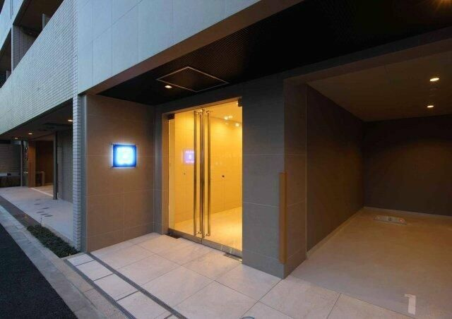 リライア西台のエントランス