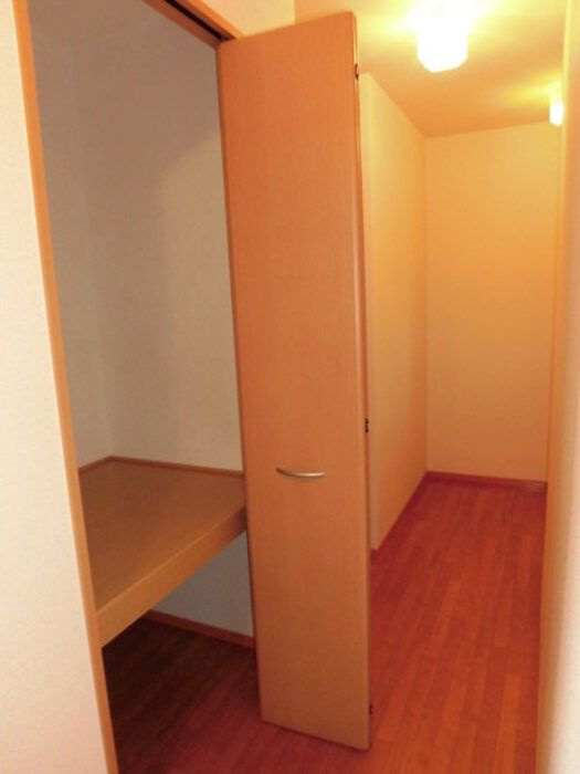 サンロイヤル　A棟の収納