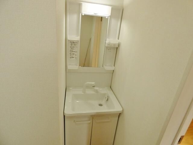 Ｄｕｏ　Ｌｕｘｅ浦和常盤の洗面所