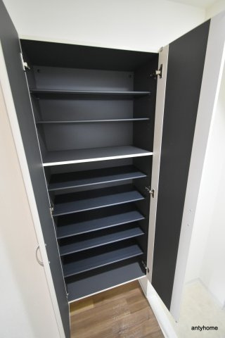 江坂和　仲介手数料無料の収納