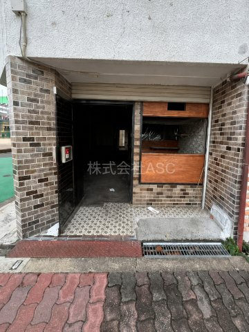 都島御幸町戸建店舖のエントランス