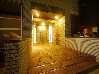 ガーラシティ川崎のエントランス