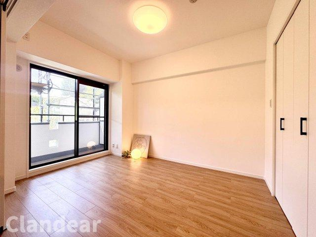 東立石ガーデンの洋室|ドキドキの新生活も、安心してスタート。ぴったりの住まいを見つけませんか？クランディアが一緒に住まい選びをサポートします‼　まずは、お気軽にお問合せください　＃クランディア
