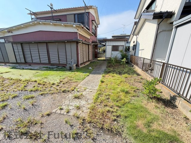 三郷市彦成1丁目　建築条件無し売地の外観|JR武蔵野線「新三郷」駅バス11分『円明院北』停歩1分で駅までのアクセス良好