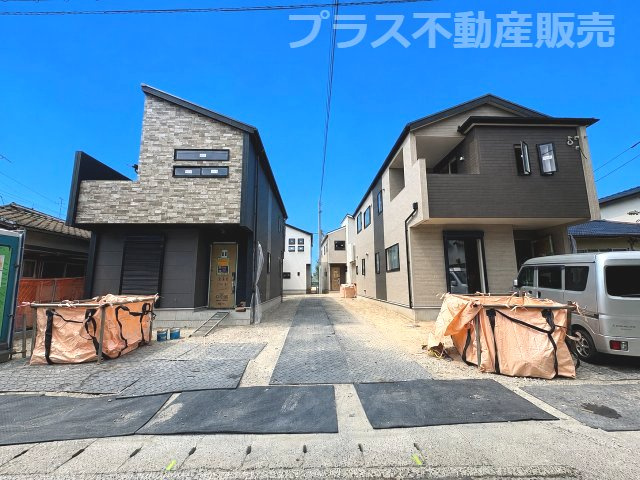 【外観】 | 福岡市南区曰佐3丁目　4号棟（全4棟）【仲介手数料無料・0円】 | 現地写真。プラス不動産販売なら、現場の全ての棟をまとめてご見学頂けます。