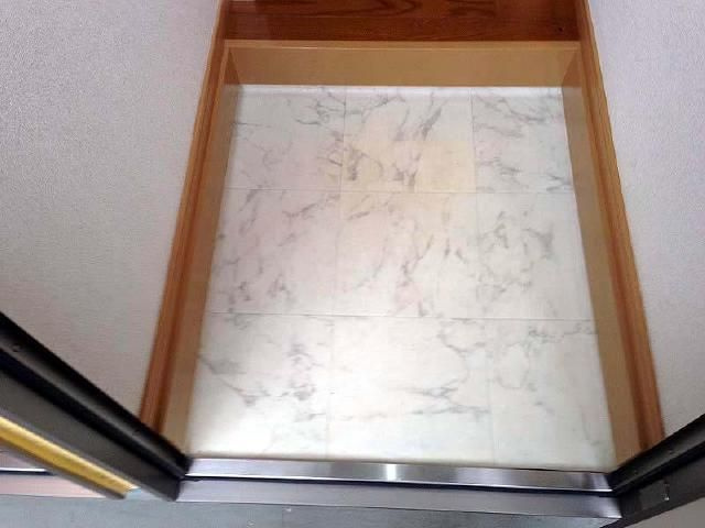ＩＫＩ妙蓮寺の玄関