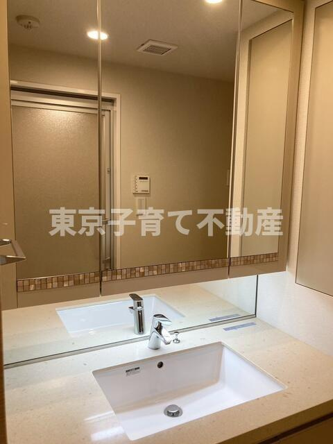 オープンレジデンシア本郷菊坂の洗面所