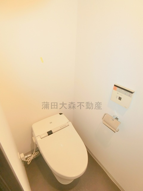 イプセ蒲田のトイレ|温水洗浄便座付きのタンクレストイレ