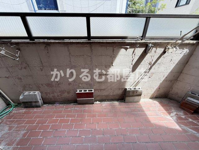 グレースハイツ野江のバルコニー