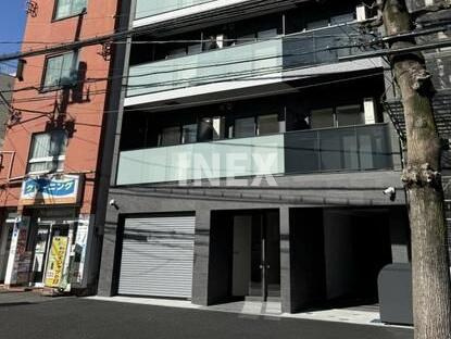 アークヒルズ横浜反町のエントランス