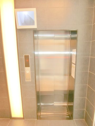 メゾンドアーク南大井のその他共用部分|エレベーター